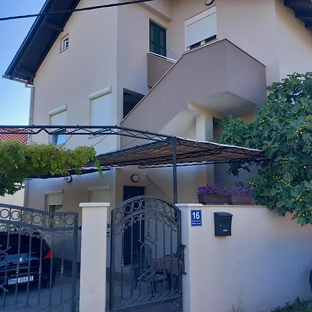 Apartman Ivan *