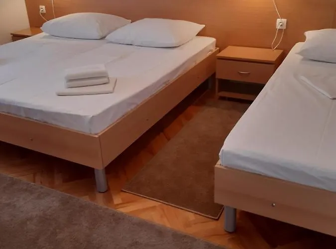 Ivan Apartman *