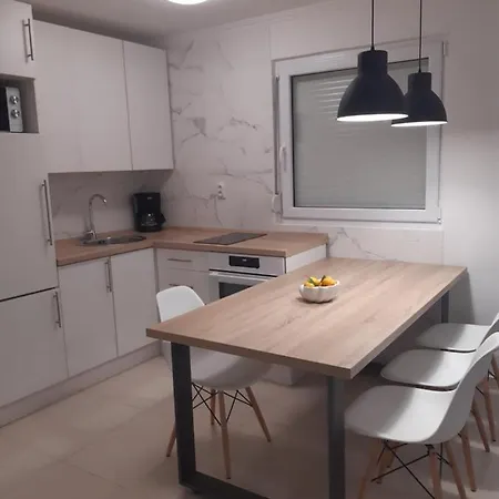 Ivan Apartman